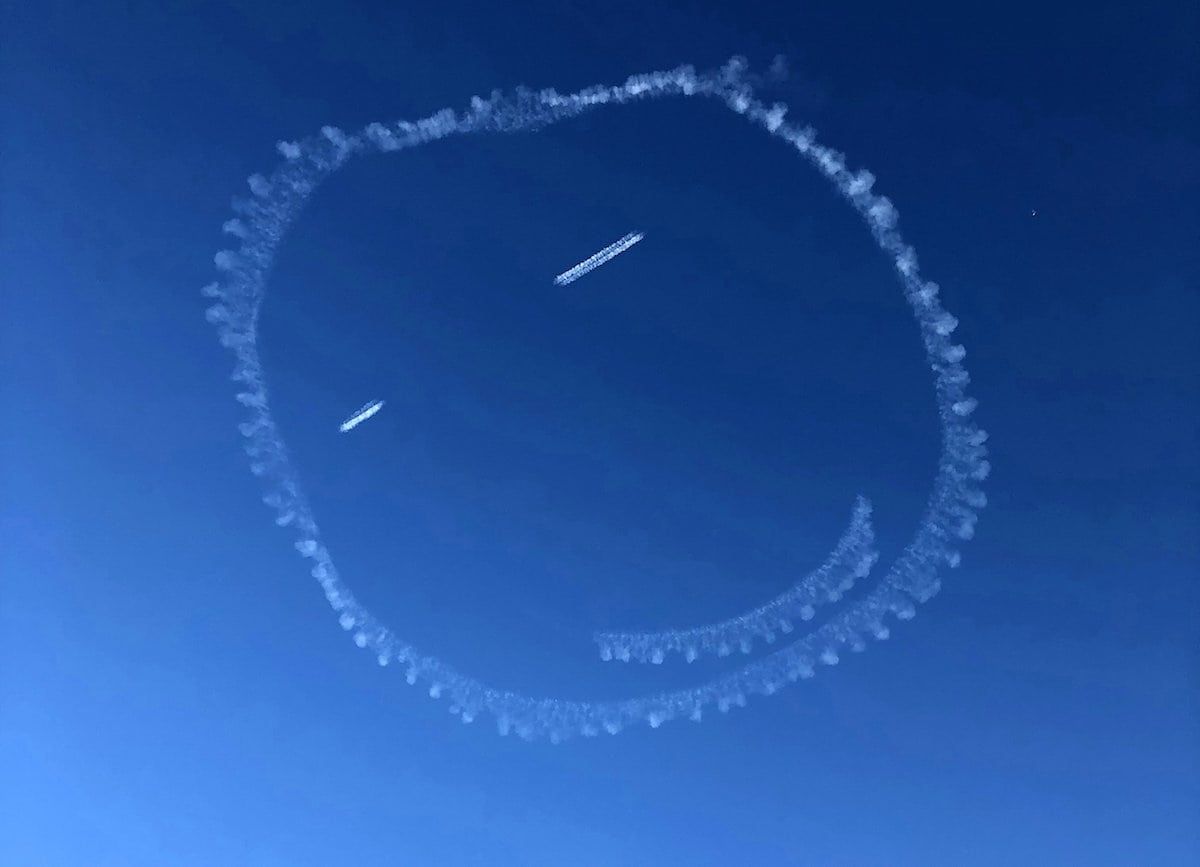 Pilot on cloud nine when he drew giant smiley face in the sky – using vapour from the plane’s exhaust