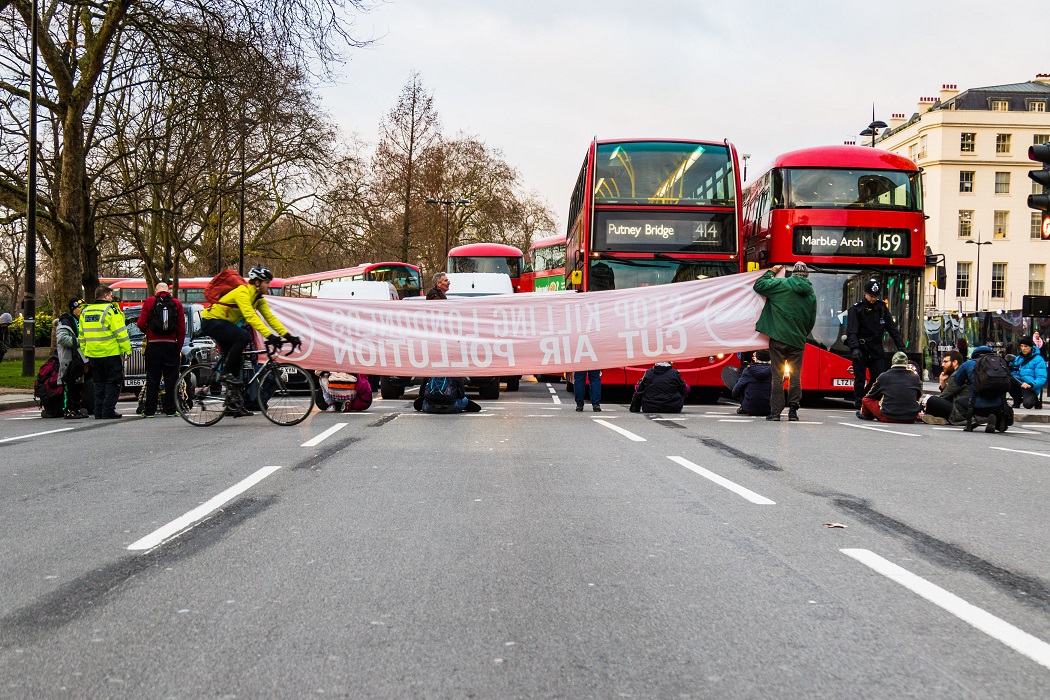 “Our children don’t deserve this”: Anti air pollution demonstrators set up roadblocks in London