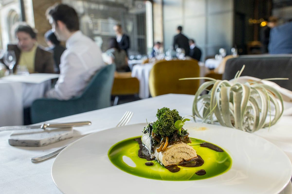 Club Gascon Cep pie, wild mushroom and parsley oil