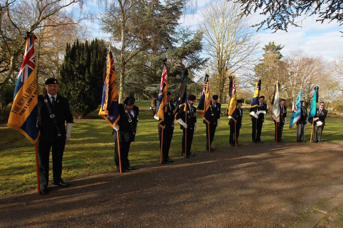 Hundreds of mourners turn up to RAF veteran’s funeral after he died without any family