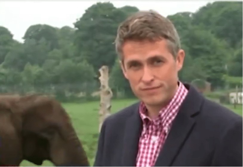 Richard Madeley terminates interview with Gavin Williamson after defence sec refuses to “give straight answers”