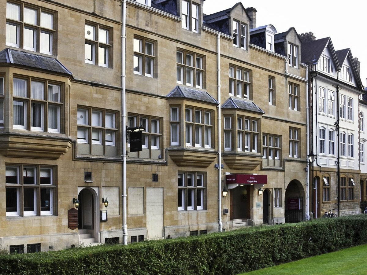 A footstep away from Oxford University – Mercure Oxford Eastgate Hotel