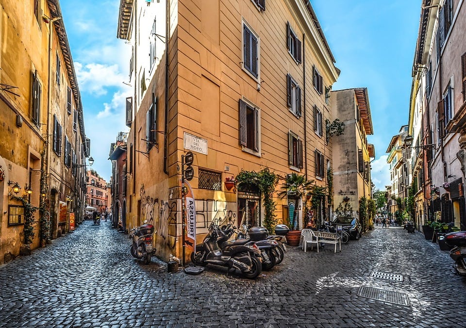 Unveil the mysteries of Rome on two wheels