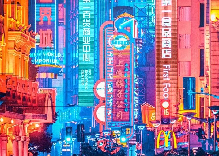 Stunning photos show the neon brilliance of Shanghai cityscape