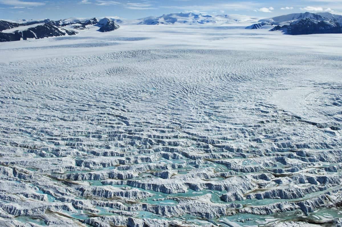 Collapse of Antarctic ice shelves ‘would raise global sea levels by an inch – threatening coastal towns and cities’