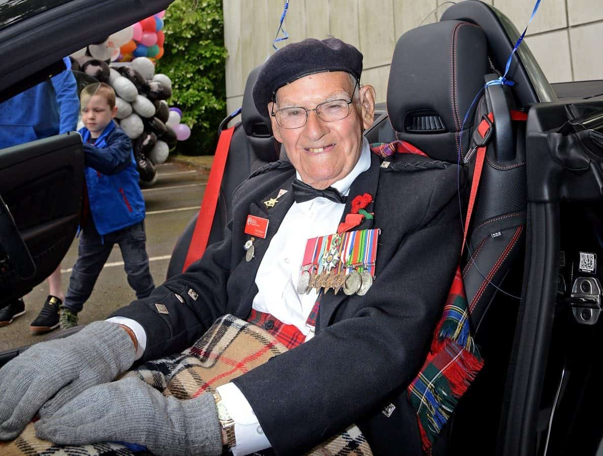 98-year-old war veteran has raised an insane amount of money & his best spot is outside Primark