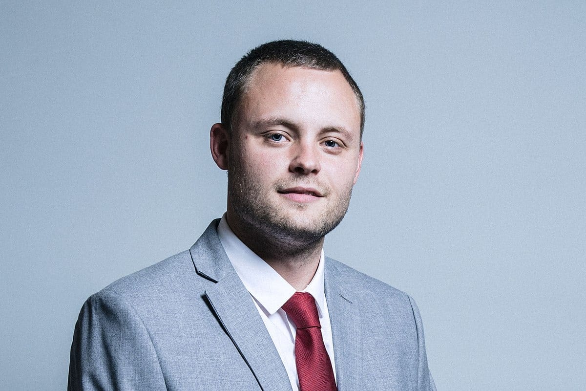 Official Portrait of Ben Bradley MP (c) Chris McAndrew