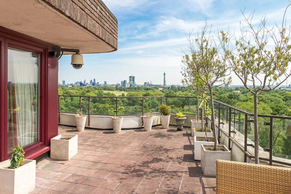 One of Britain’s largest apartments is on London market