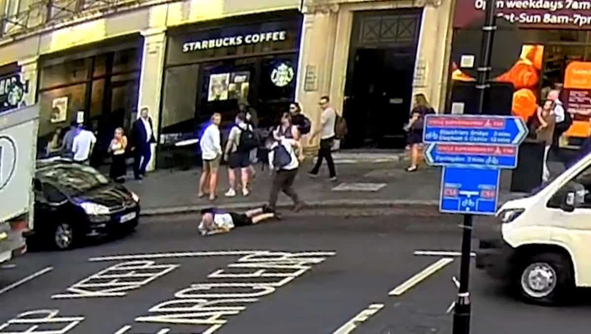 Watch – Police hunting man who almost killed pedestrian by shoving him into busy London road