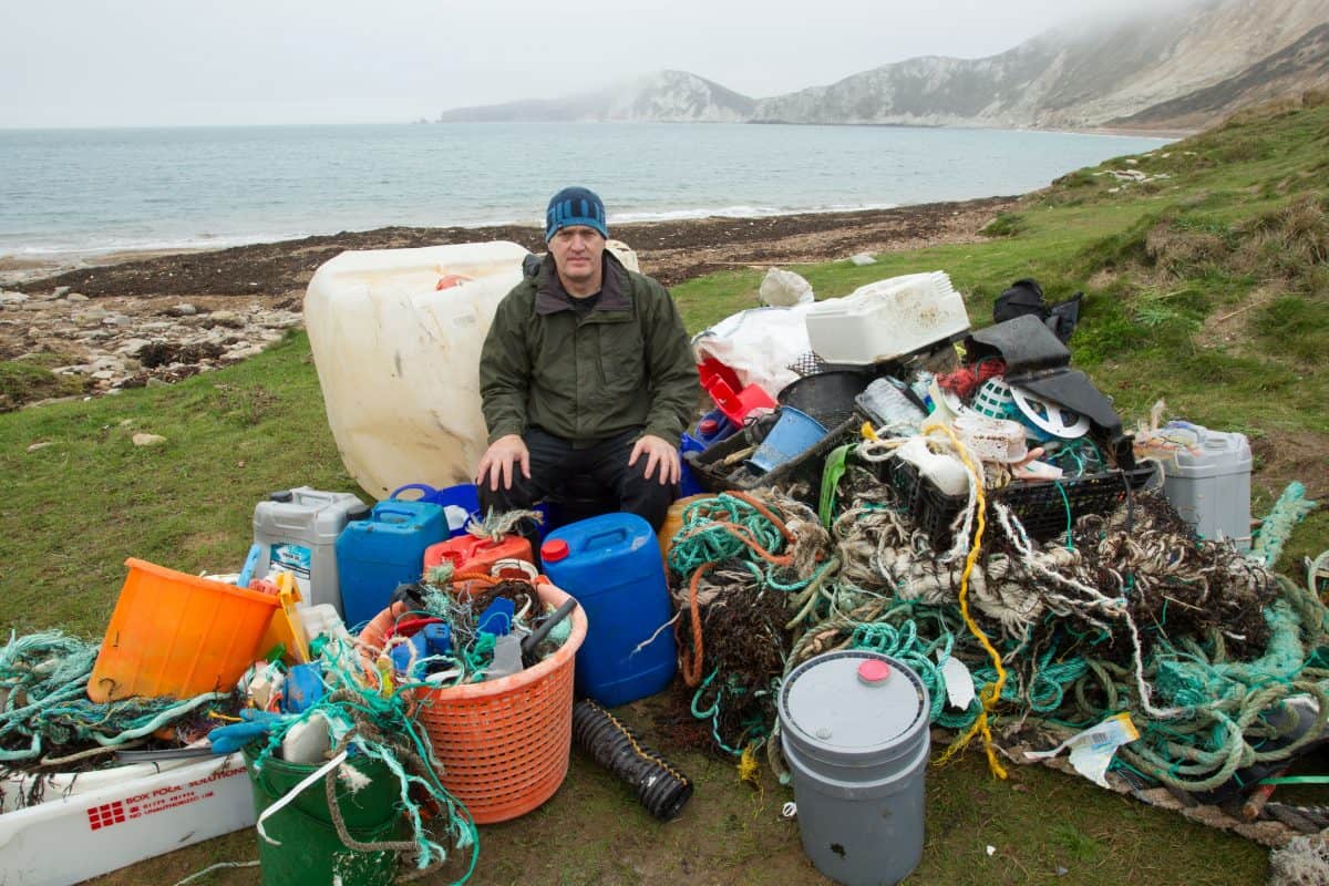 1000kg of garbage found on beautiful world heritage beach in just one day