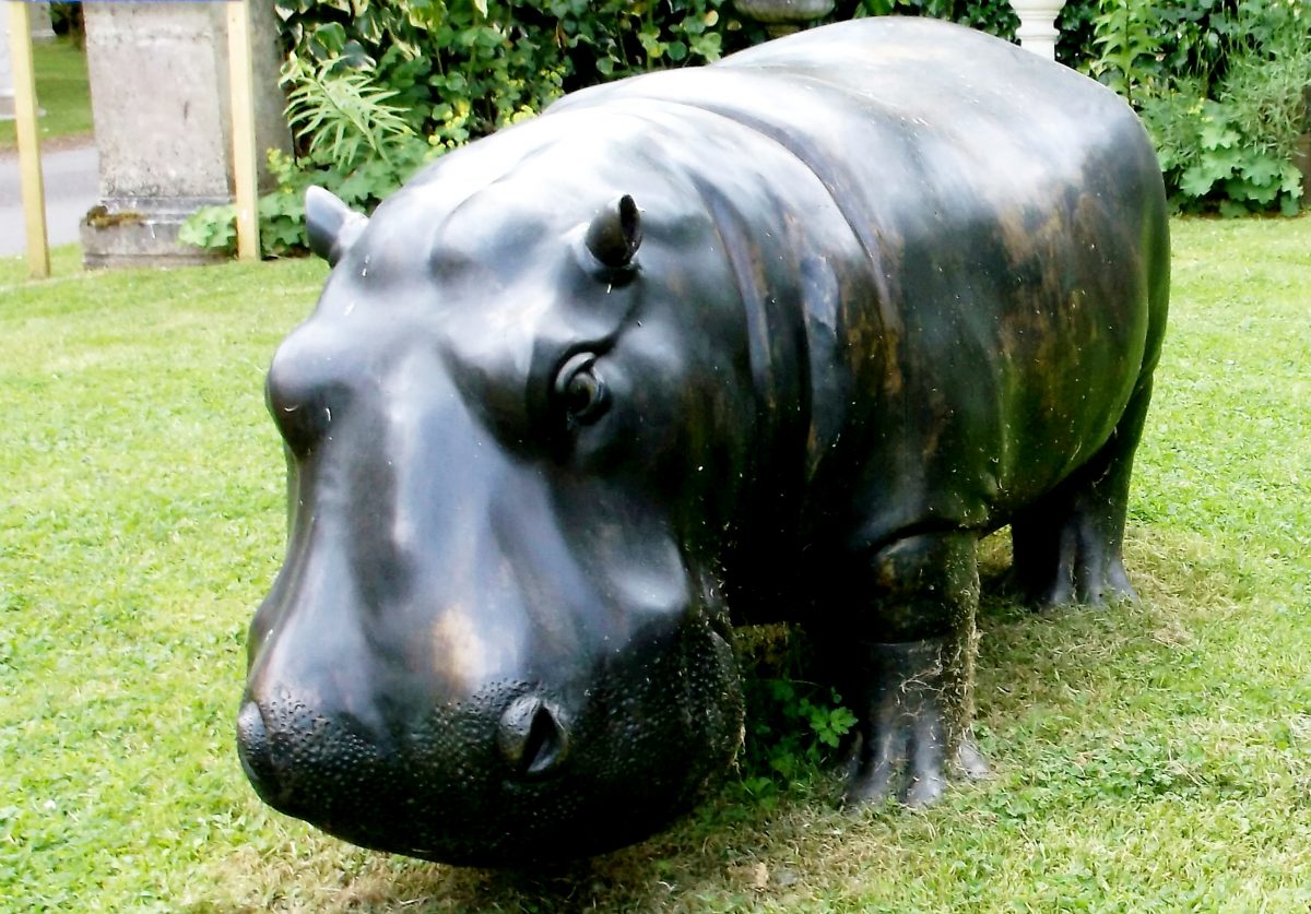 Police hunting thieves who stole giant bronze statue of HIPPO which weighs 3/4 of a tonne