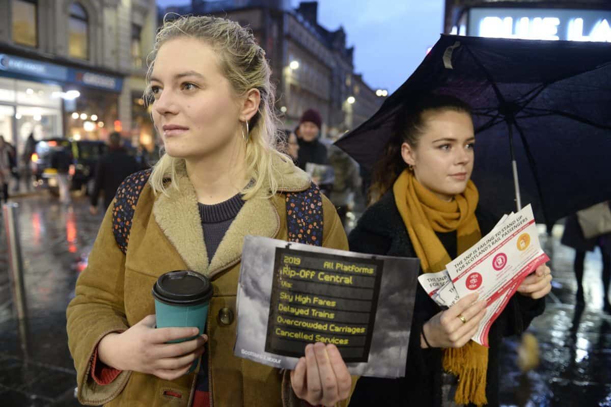 Campaigners urging Dutch rail firm Abellio to be stripped of contract & returned to public ownership