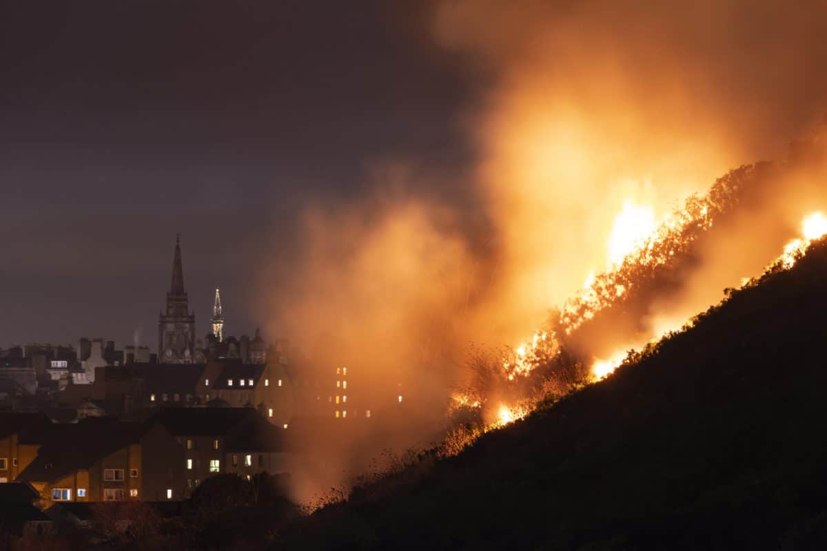Firefighters battled through night to extinguish large gorse fire on Arthur’s Seat in Edinburgh