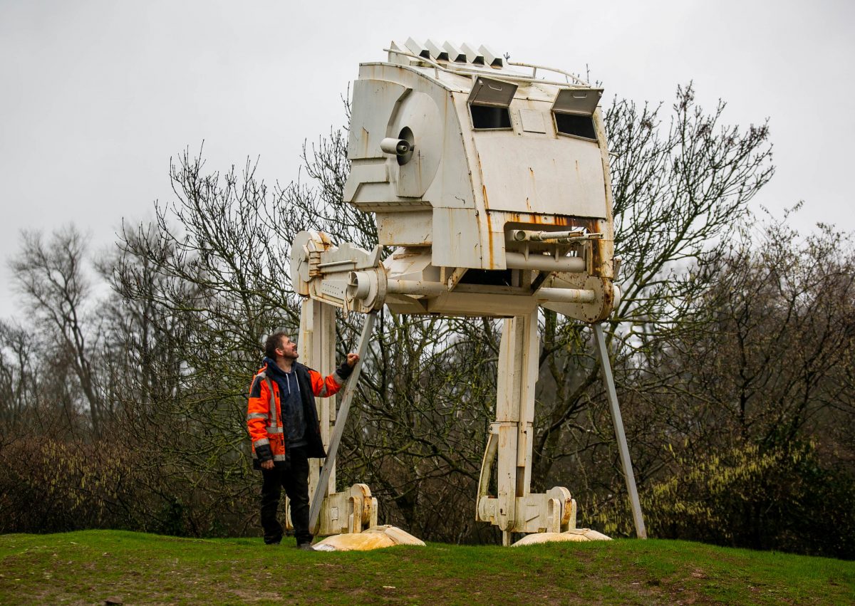 Star Wars fan granted planning permission for £12,000 full-size Scout Walker beside a busy A road