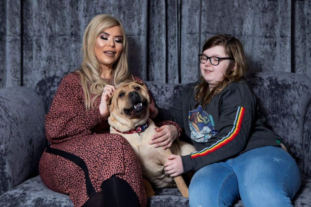 Mum & daughter’s lives transformed by beautiful dog they helped save from hellhole