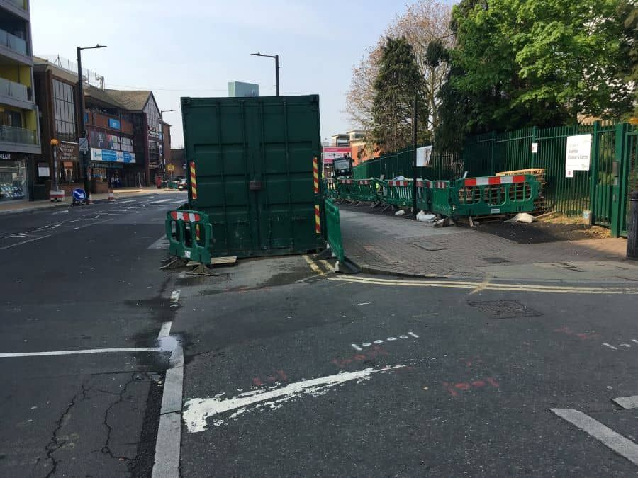 Man hit and killed by car in Tube station fight