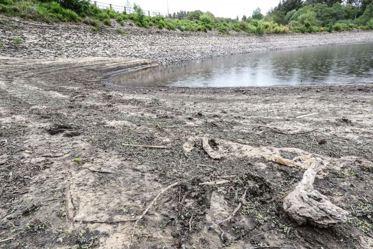 Pics show impact of dry May on reservoir on verge of totally drying up