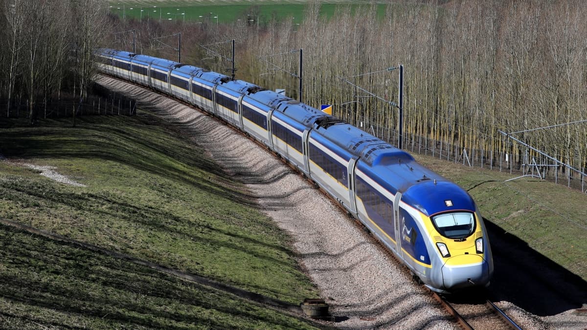 Eurostar laments security hold-up on Amsterdam-London route