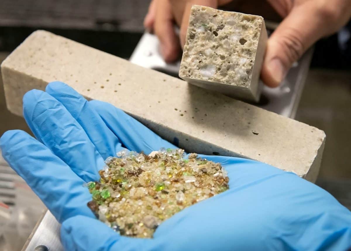 Researchers discover how to make concrete from recycled glass