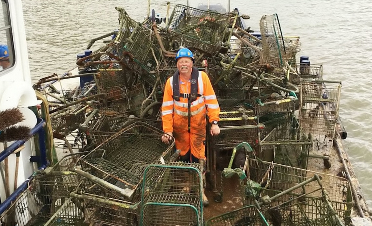 Largest amount of shopping trolleys ever found in River Thames in just one day.