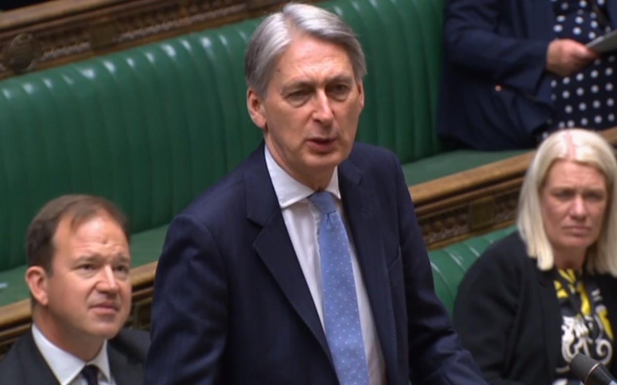 Chancellor claims no-deal Brexit ‘hit’ to exchequer of £90 billion