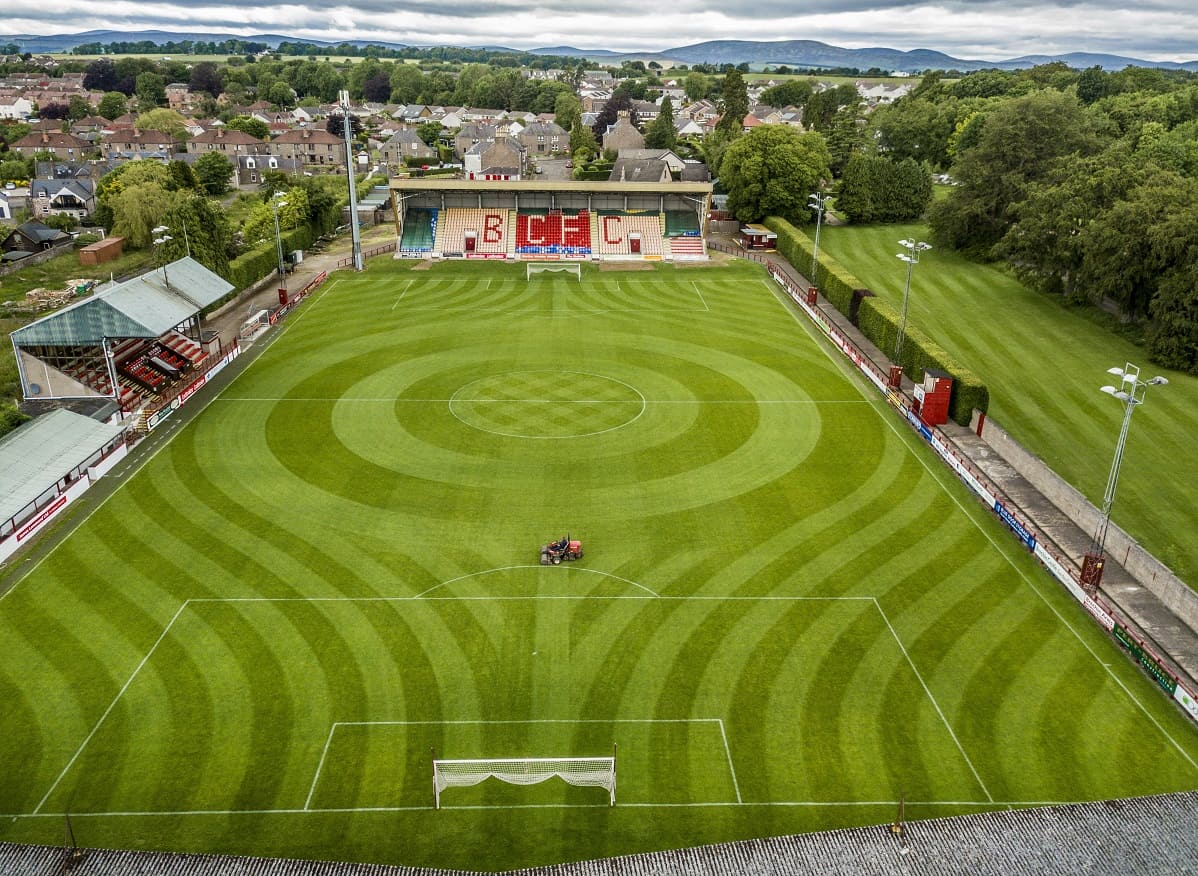 “Bored” Brechin City groundsman creates perfect pitch covered in geometric shapes