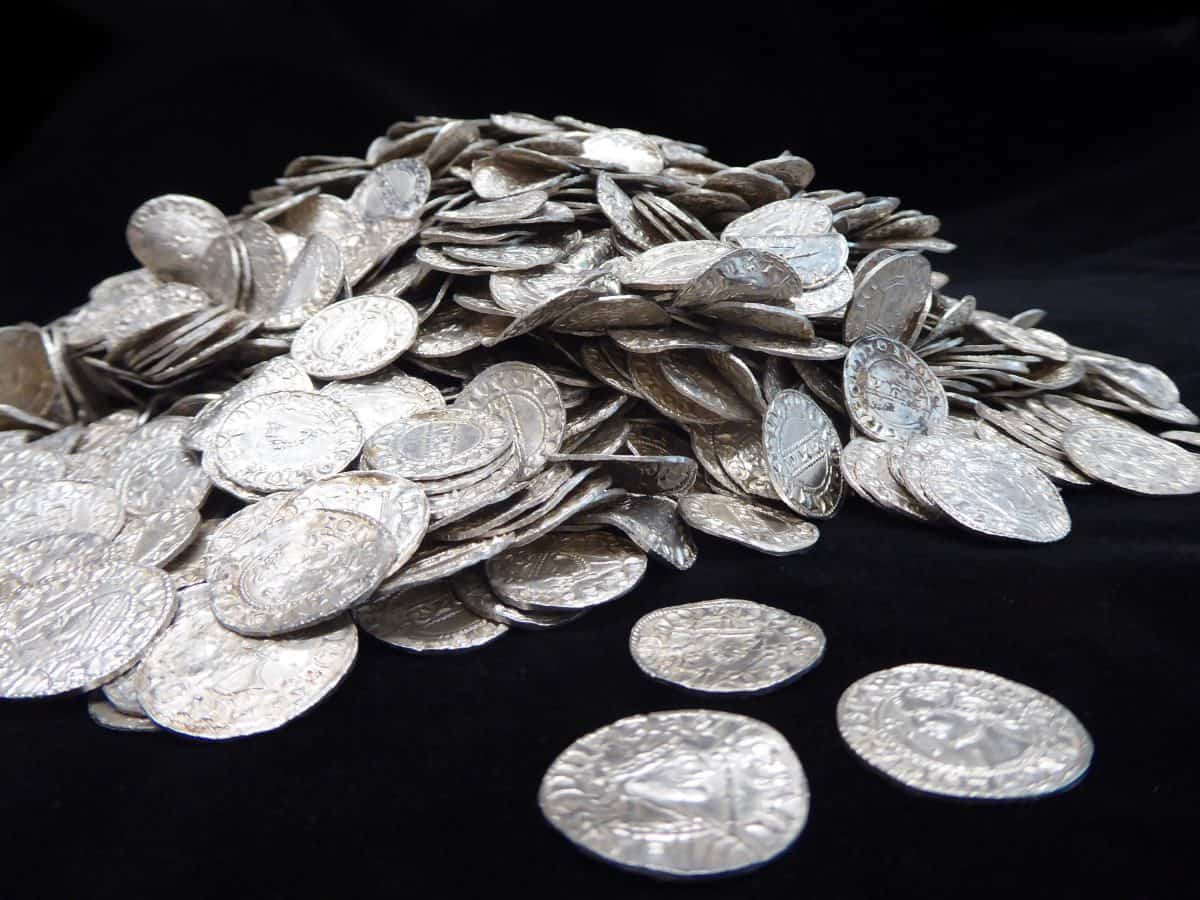 Norman Conquest coin cache shows evidence of tax evasion