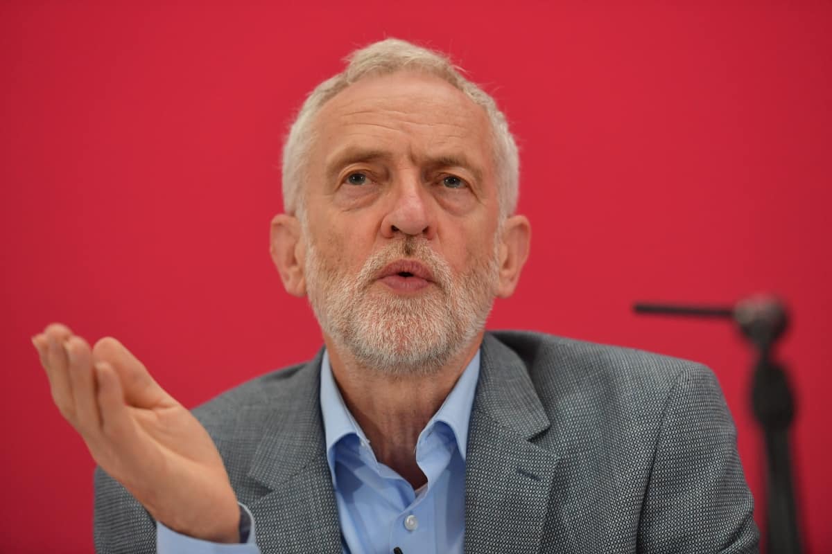 Corbyn signals he will stand down as Labour leader in early 2020