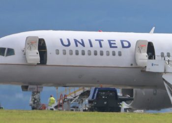 Activity surrounding a United Airlines flight from Britain which has made an emergency landing in Dublin Aiport.