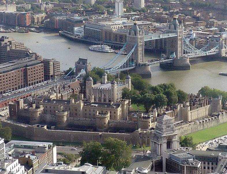 Can you escape from the Tower of London? A thread…