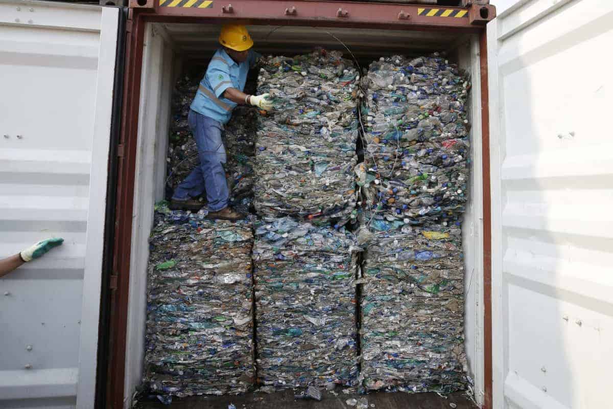 Indonesia sending back hundreds containers of waste from West