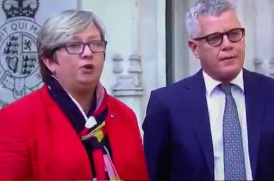 Joanna Cherry shows Prime Minister how to conduct press statement in front of loud protesters