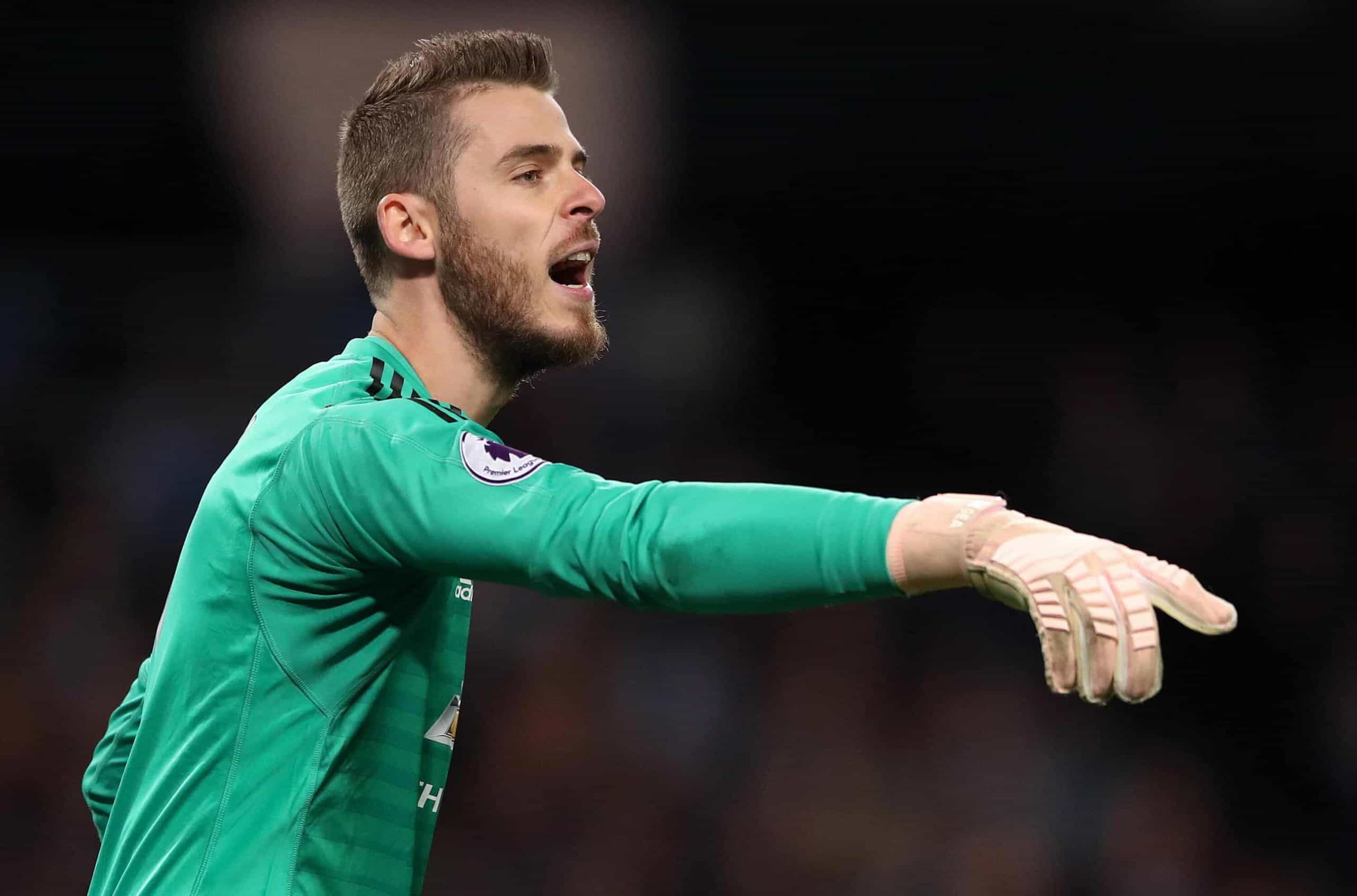 Man Utd defender heads to Far East for treatment as De Gea might reject new deal