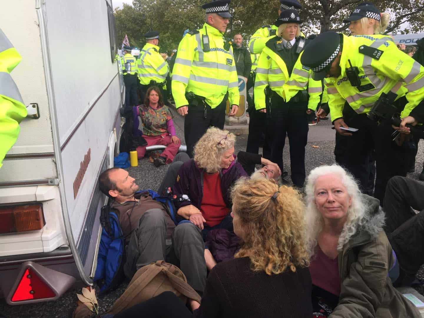 Extinction Rebellion launch legal appeal after Met bans protest from the whole of London