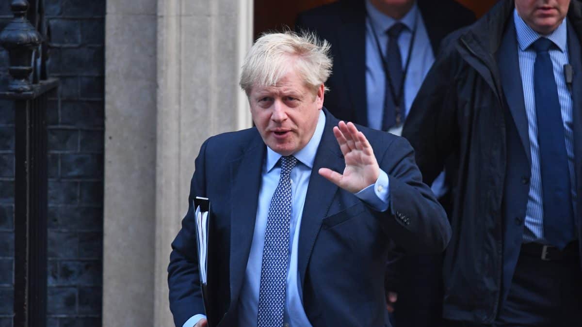Boris Johnson sends “childish” unsigned letter to EU