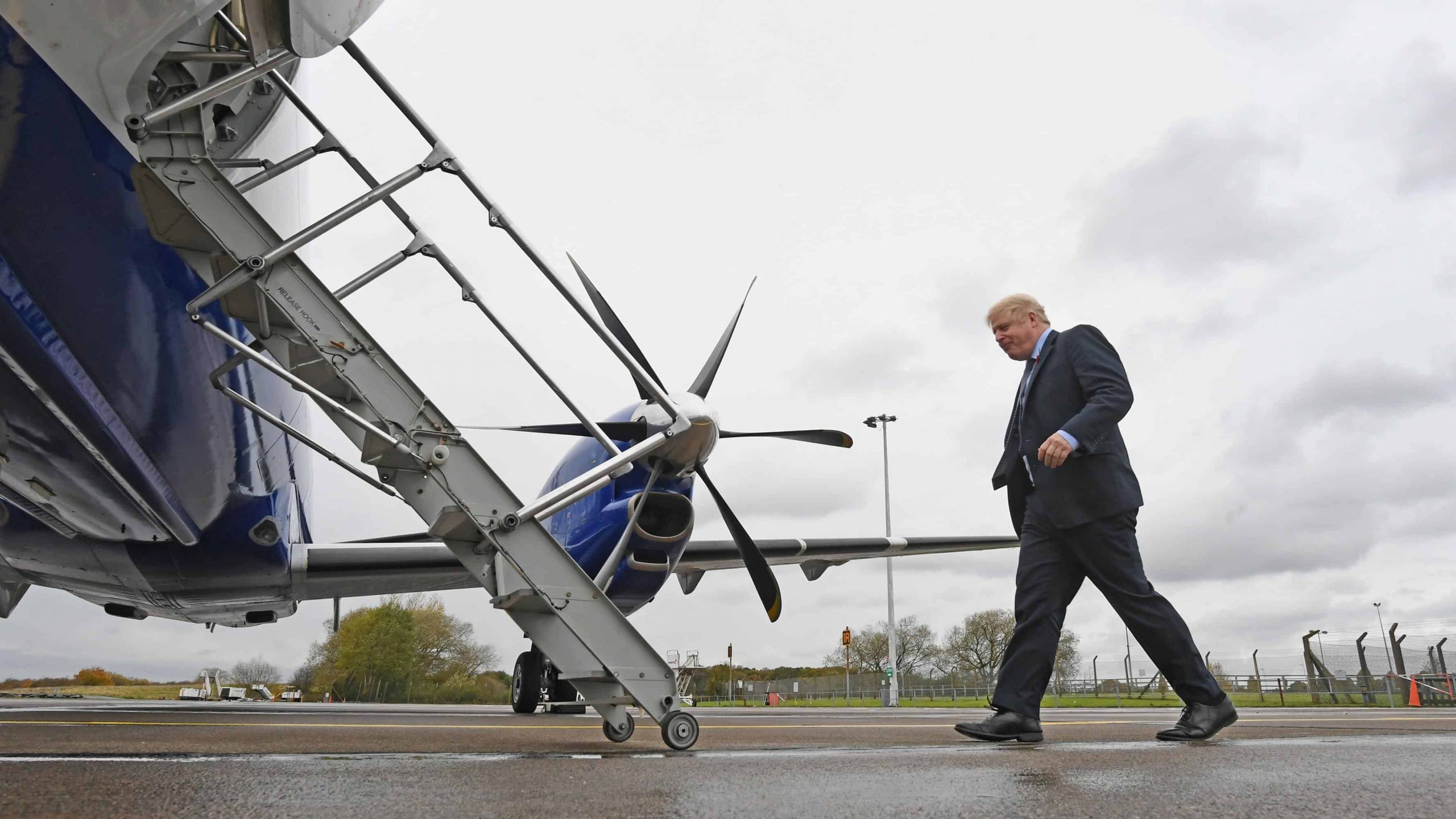 Johnson boards ‘Con Air’ for Tory campaign tour