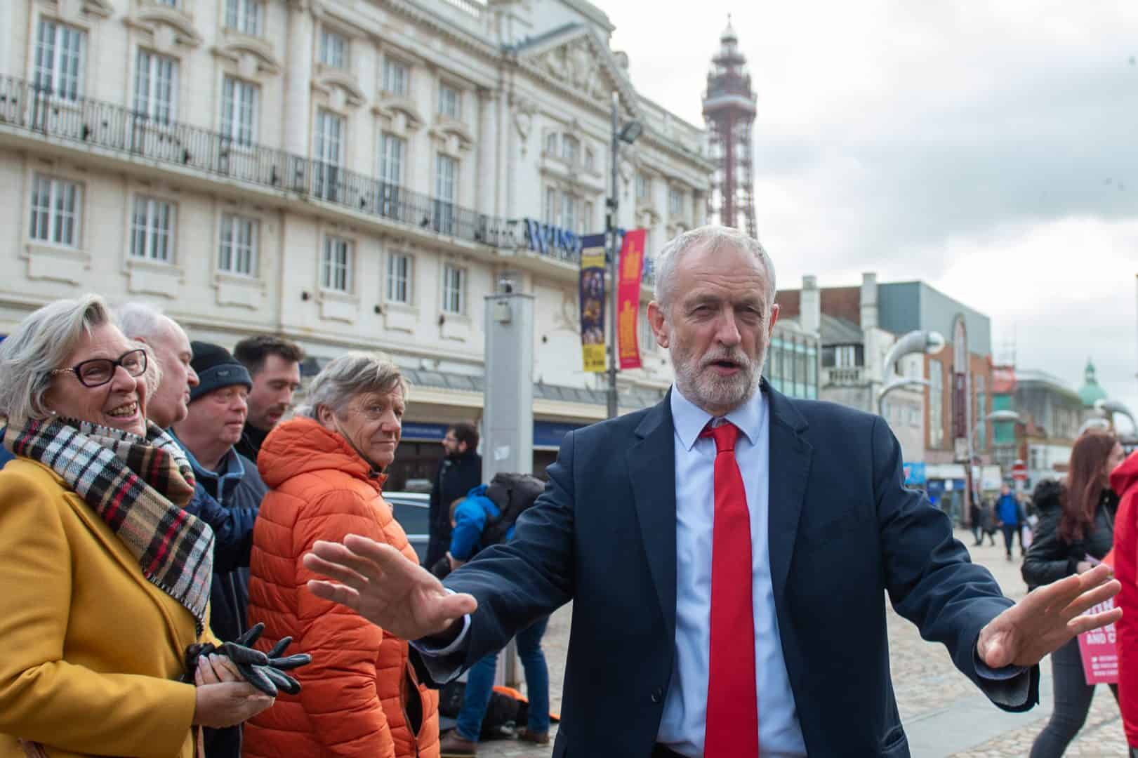 Corbyn attempts to win over Brexit-backing Blackpool with radical vision for its future