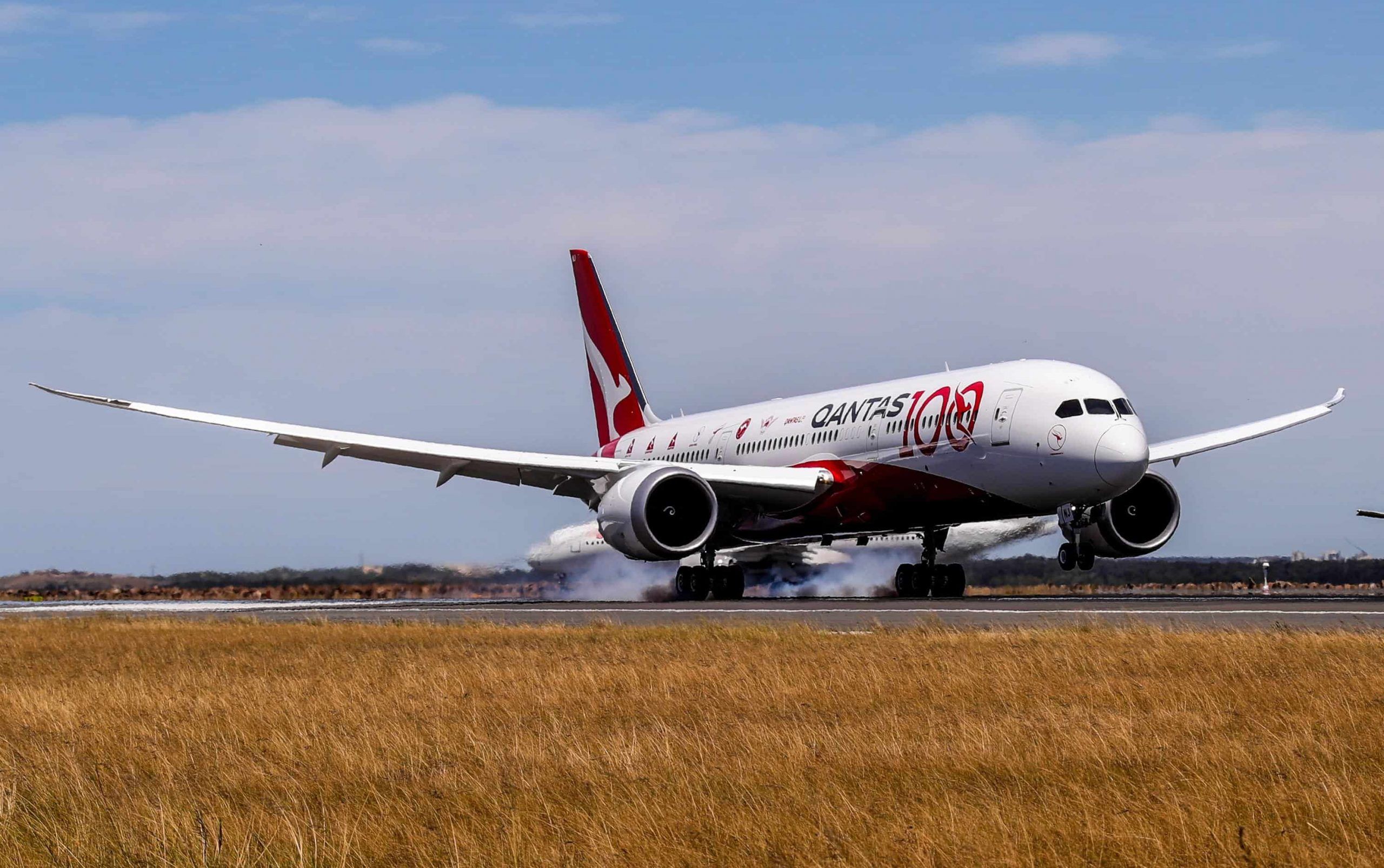 Qantas jet lands in Sydney after non-stop flight from London