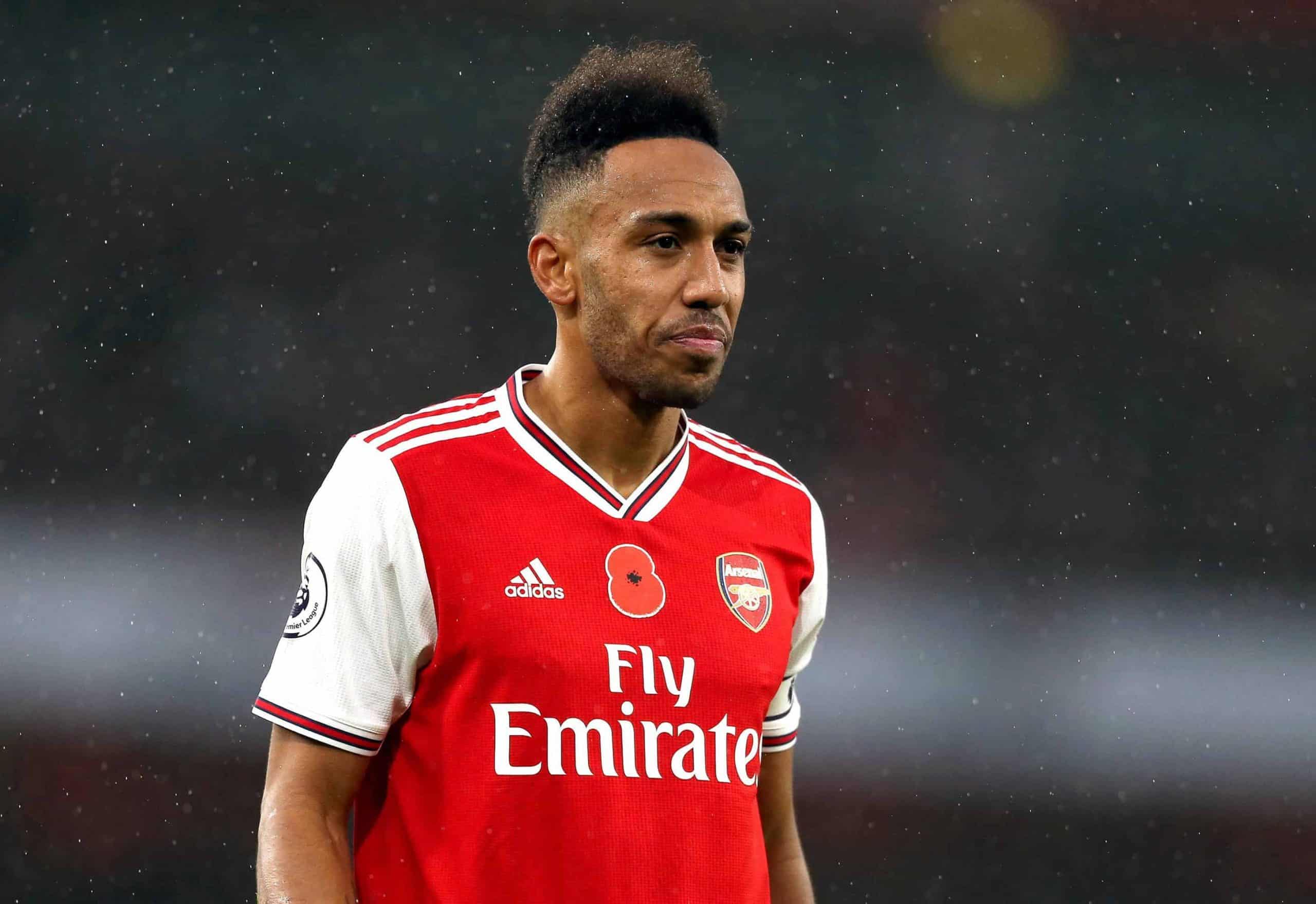 Arsenal striker to leave? Spurs boss offered cash NOT to join?