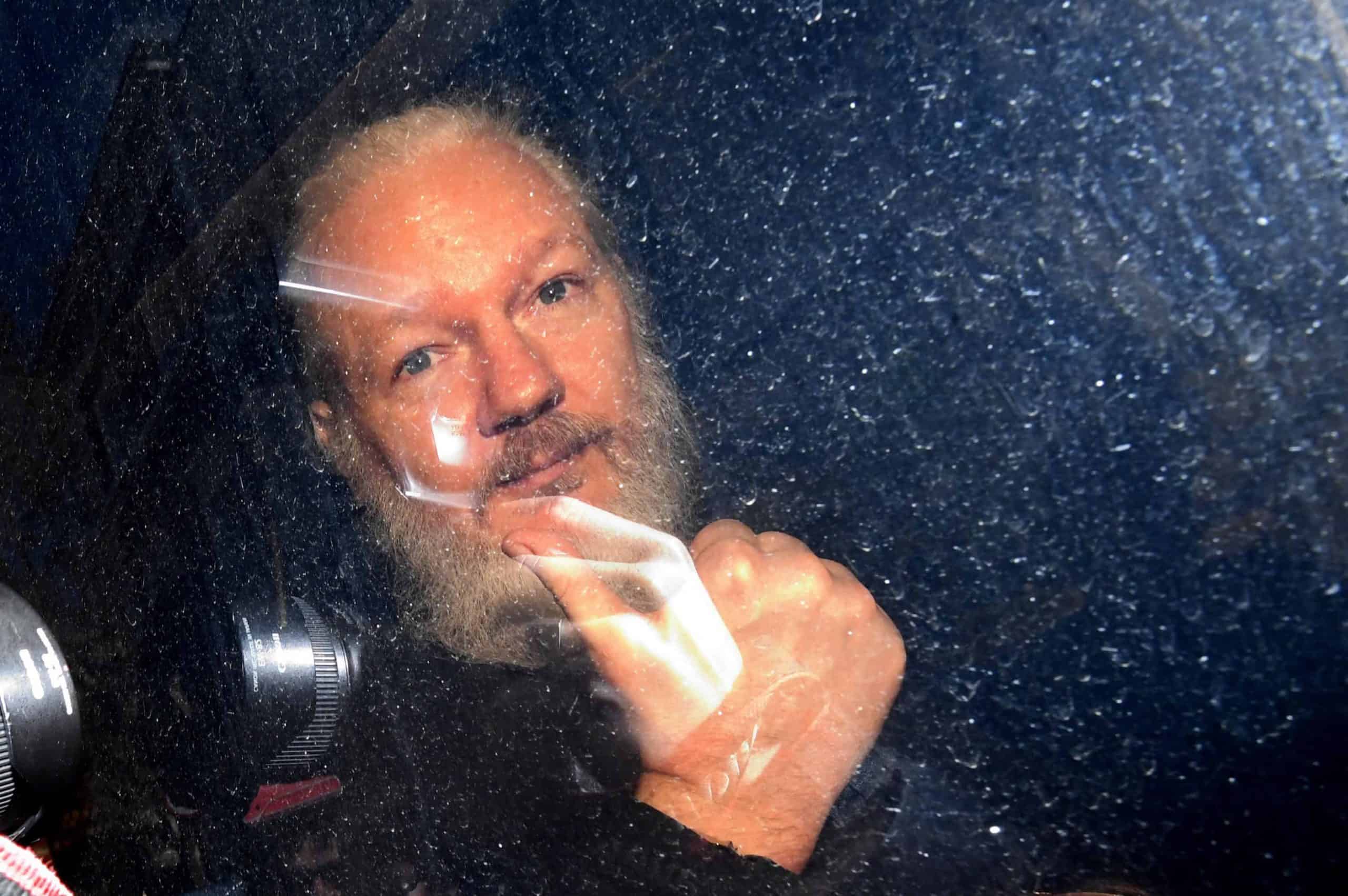 Concerns raised over Julian Assange’s welfare after Belmarsh inmate dies from coronavirus