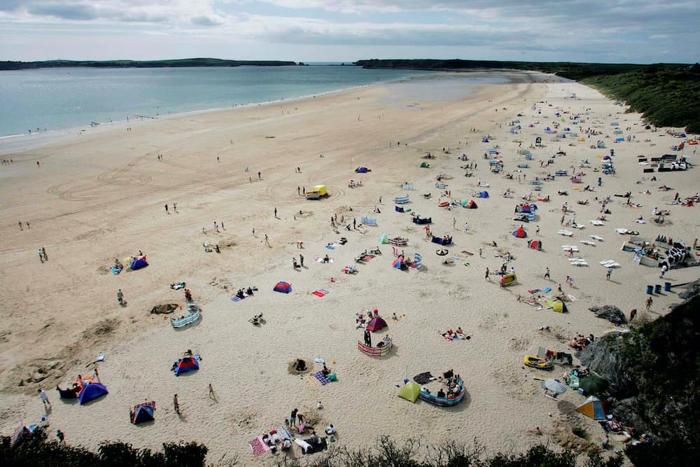 Tory MP calls to scrap Welsh Assembly – so constituents can visit beaches