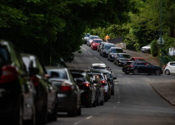 Cars queue to get into the Birmingham City Council Tip on Lifford Lane, Birmingham, May 7 2020 Credit;SWNS