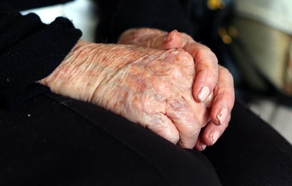 Care home deaths increase by more than 2,500 in one week – ONS