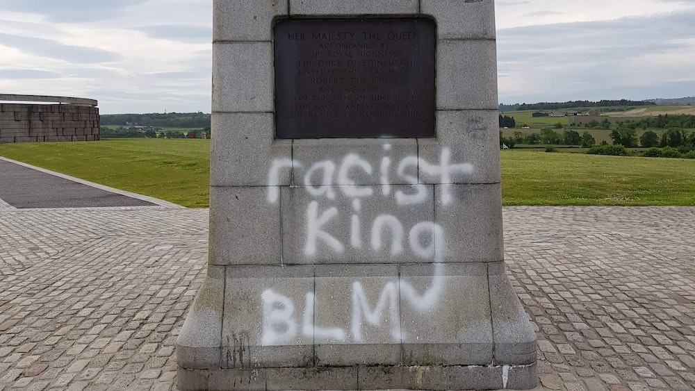 Robert the Bruce statue vandalised with ‘racist king’ graffiti
