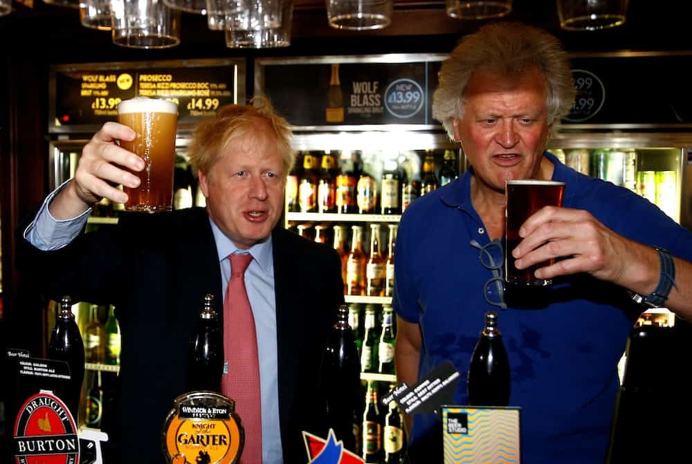 Wetherspoons boss Tim Martin hikes prices & demands tax cuts after receiving £48m Govt loan