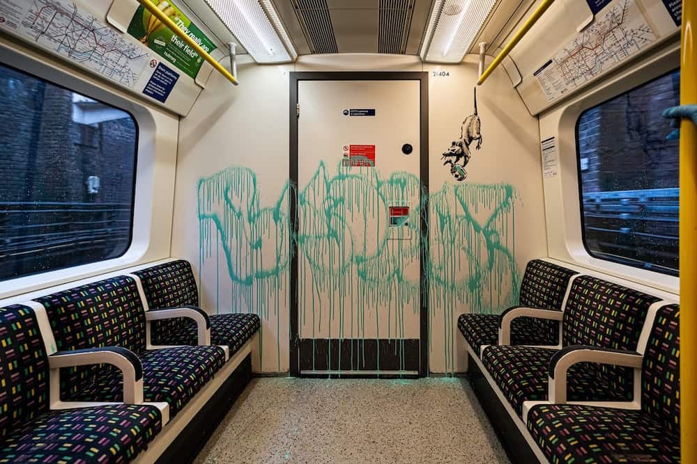 Video – Banksy’s coronavirus artwork removed from London tube train