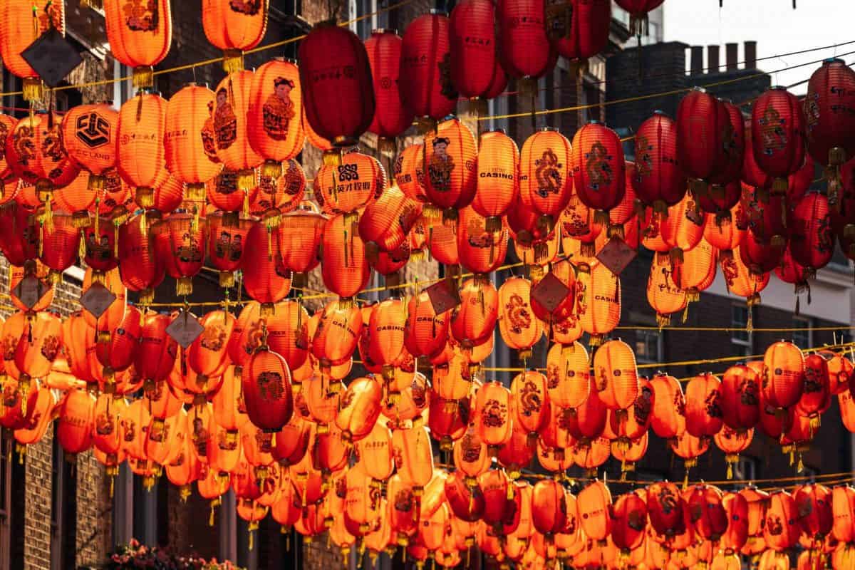 #LoveChinaTown lanterns | Photo: @haydonperrior