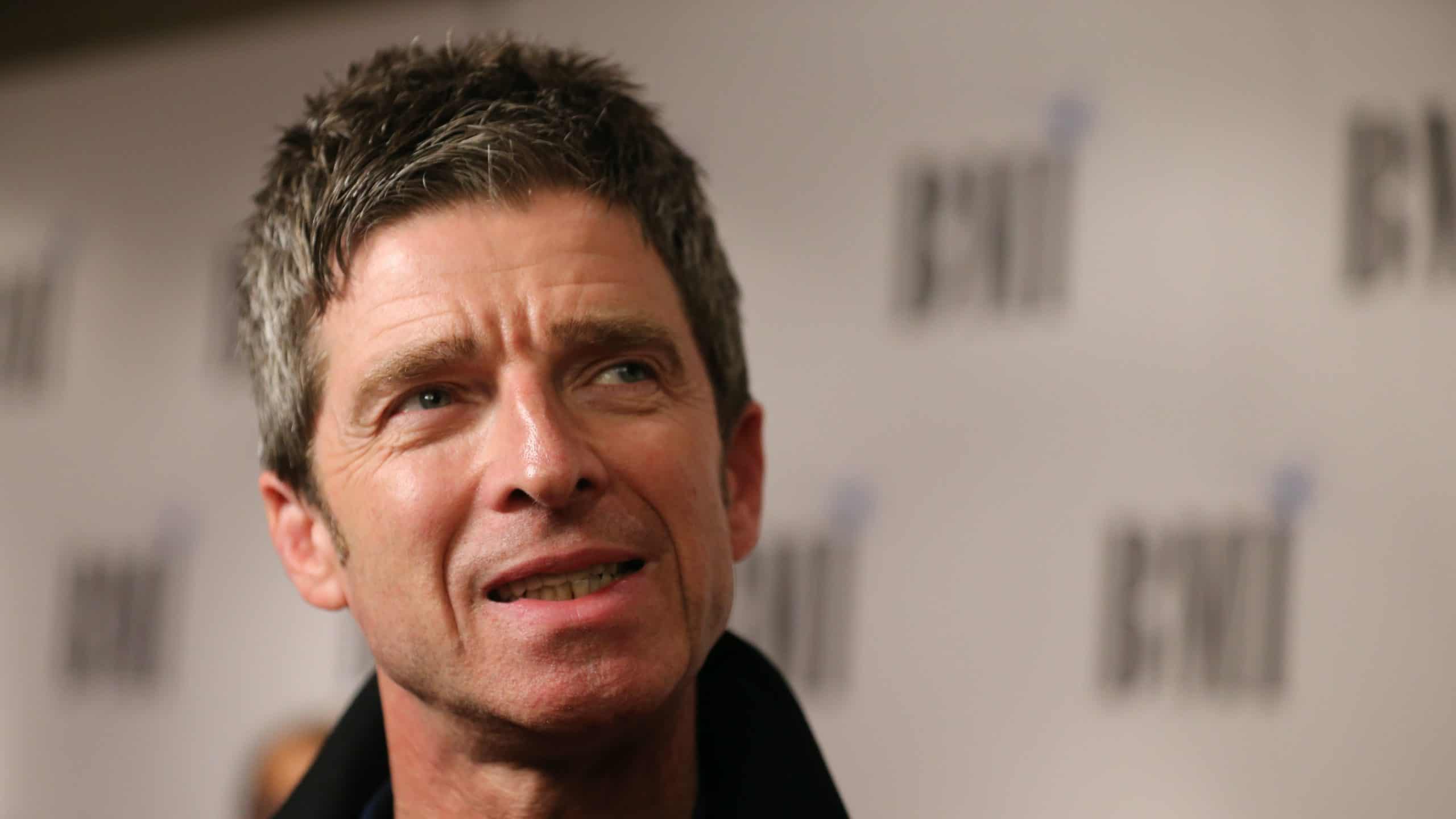 Noel Gallagher refuses to wear mask, saying “if I get the virus it’s on me”