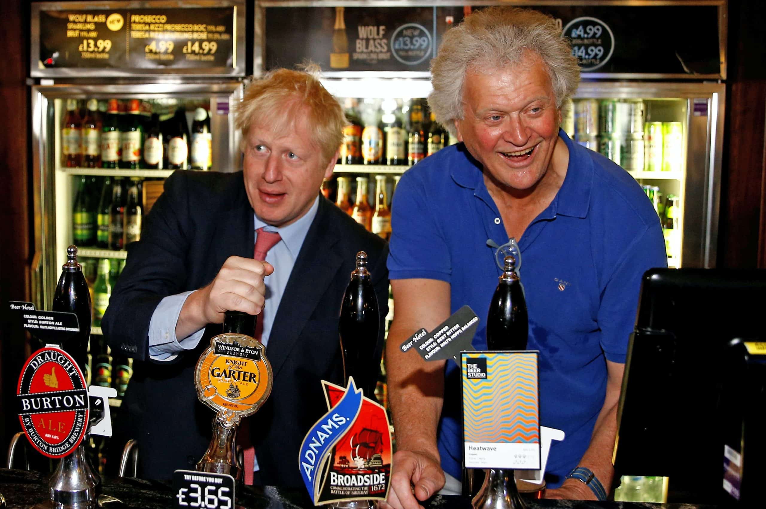 Spoons boss Tim Martin lashes out at ‘incapable’ Boris Johnson