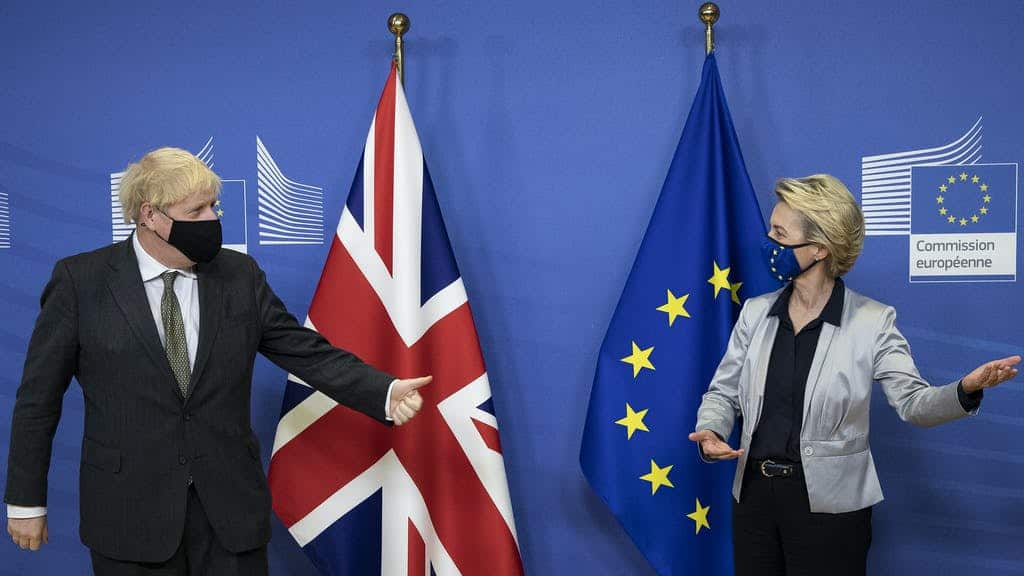 Brexit: Talks on trade deal to continue, UK and EU announce